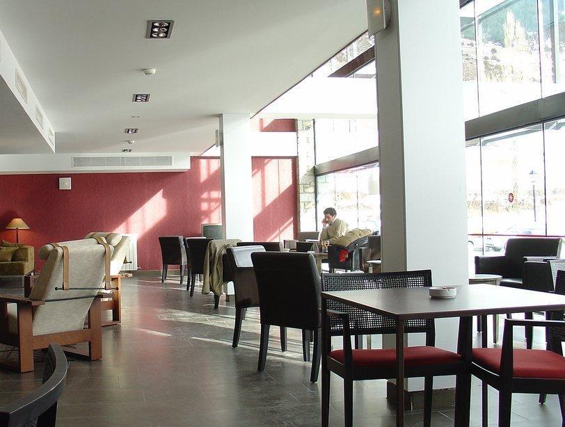 Hg Cerler Hotel Ресторант снимка